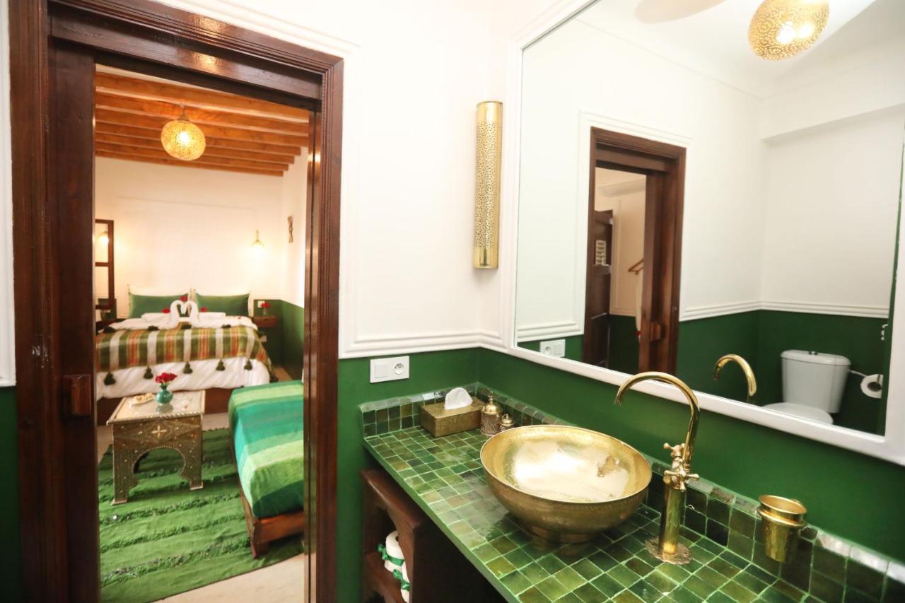 Heklek Riad 3*
