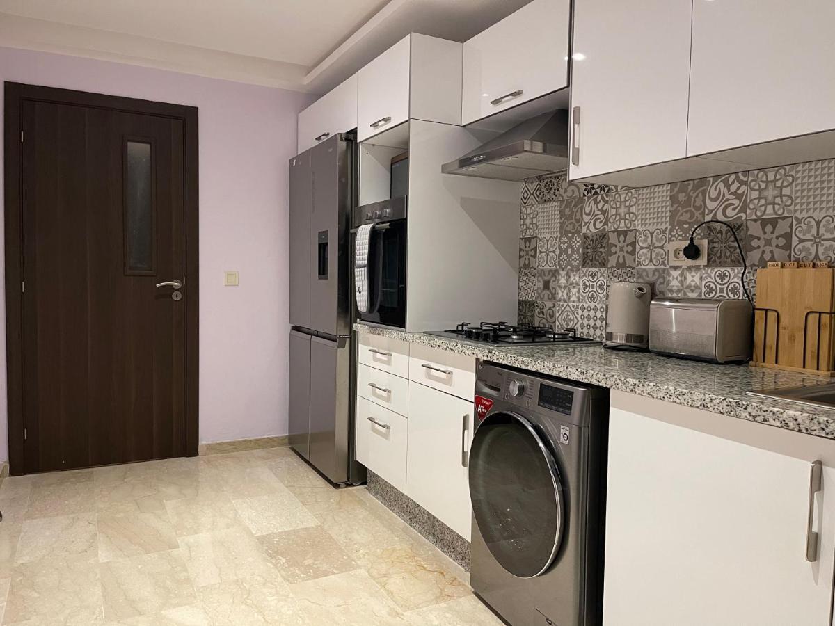 Luxury Modern In The Heart Of Marrakesh. Apartment