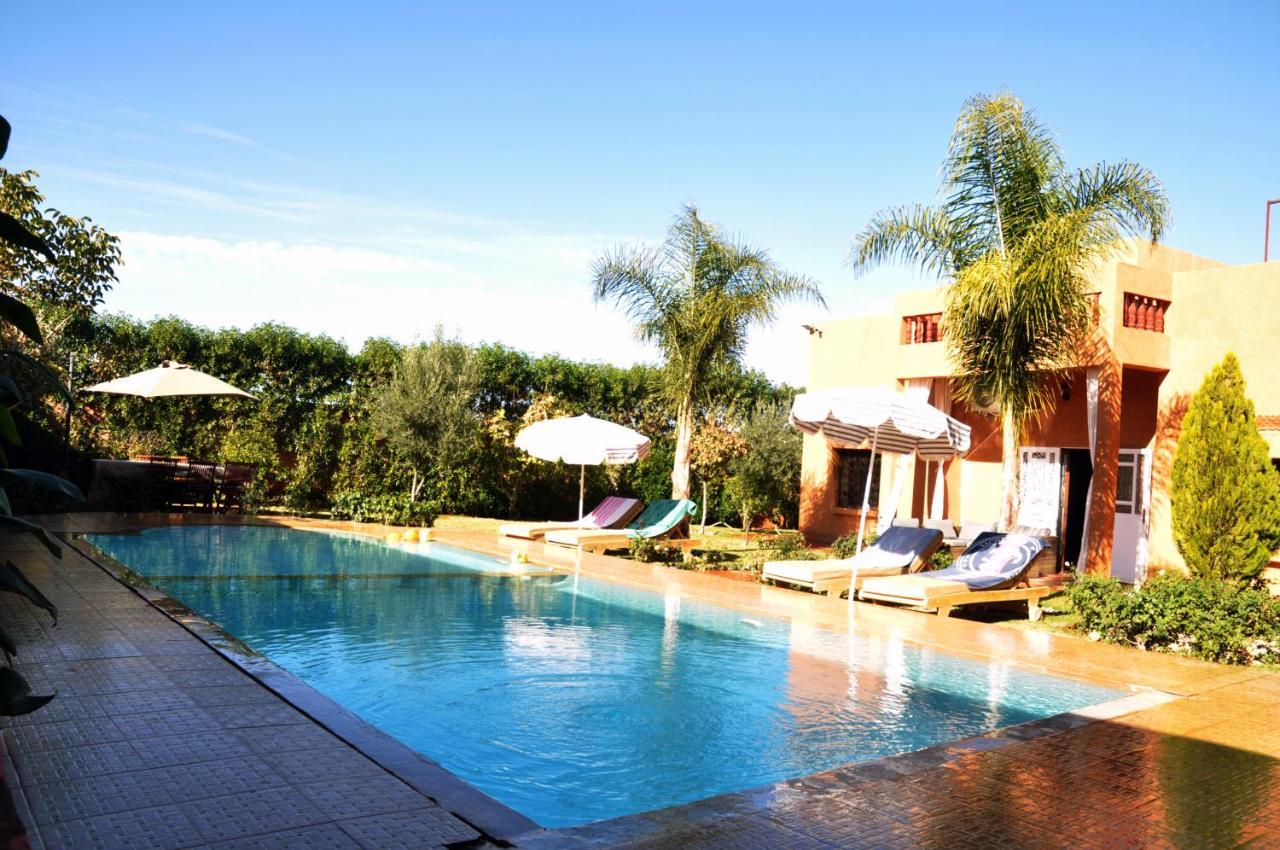 Jolie Moderne Avec Piscine Privée. *