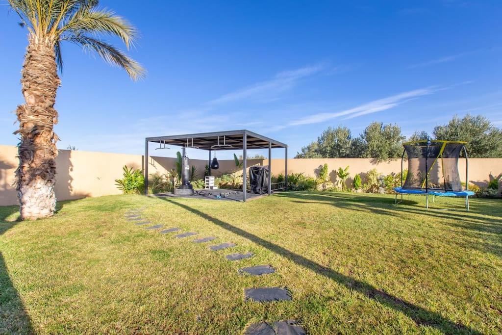 Villa Hawai, Ss Vis A Vis Avec Espace De Sport , Piscine Chauffee