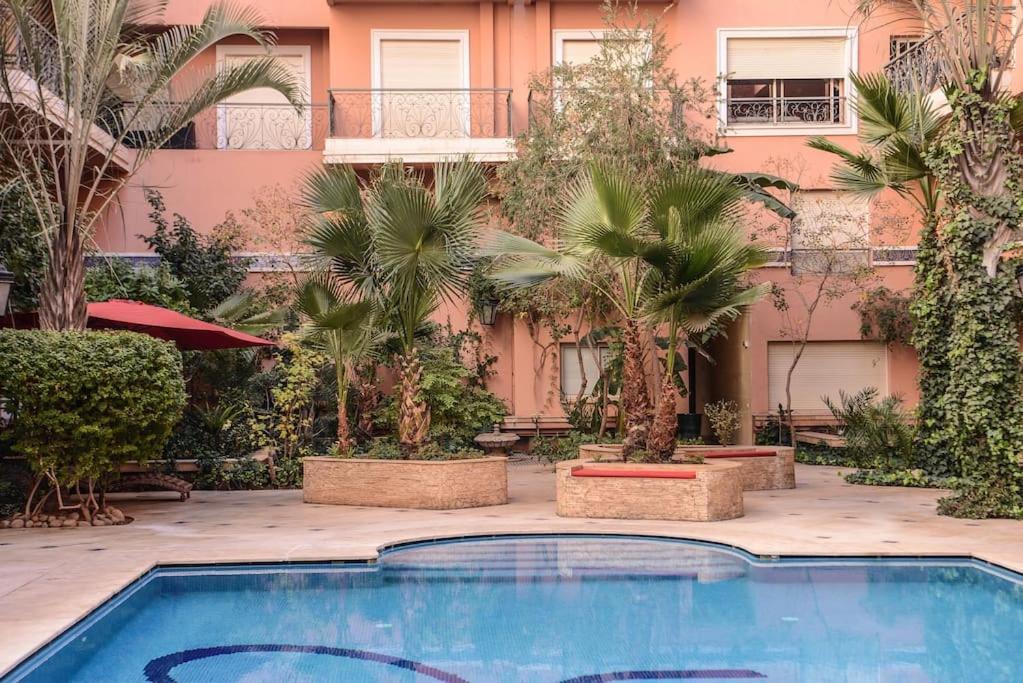 Beautiful, Great Equipped 122 M Near Majorelle Garden And Gueliz With Pool Views And A Large Balcony And Terrace Apartamento