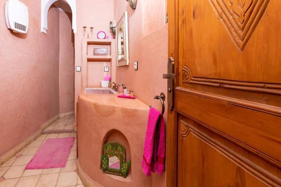Riad Riad Aquarelle By Ge