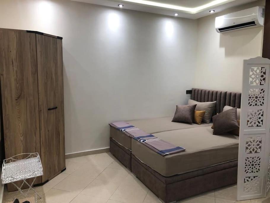 At Imad, Your Holliday Is Ours. Apartamento Marraquexe