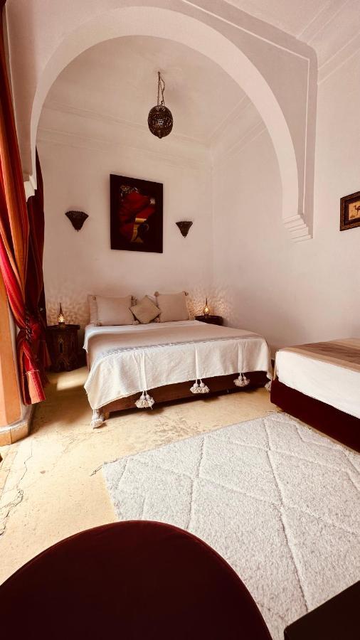 Riad Laora