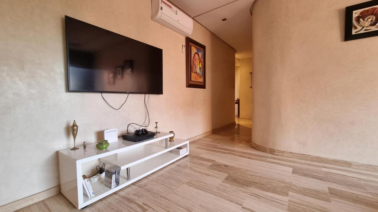 Superbe Marrakech 2 Avec Piscine, En Plein Centre A 3min De Guelliz, De La Gare Apartment