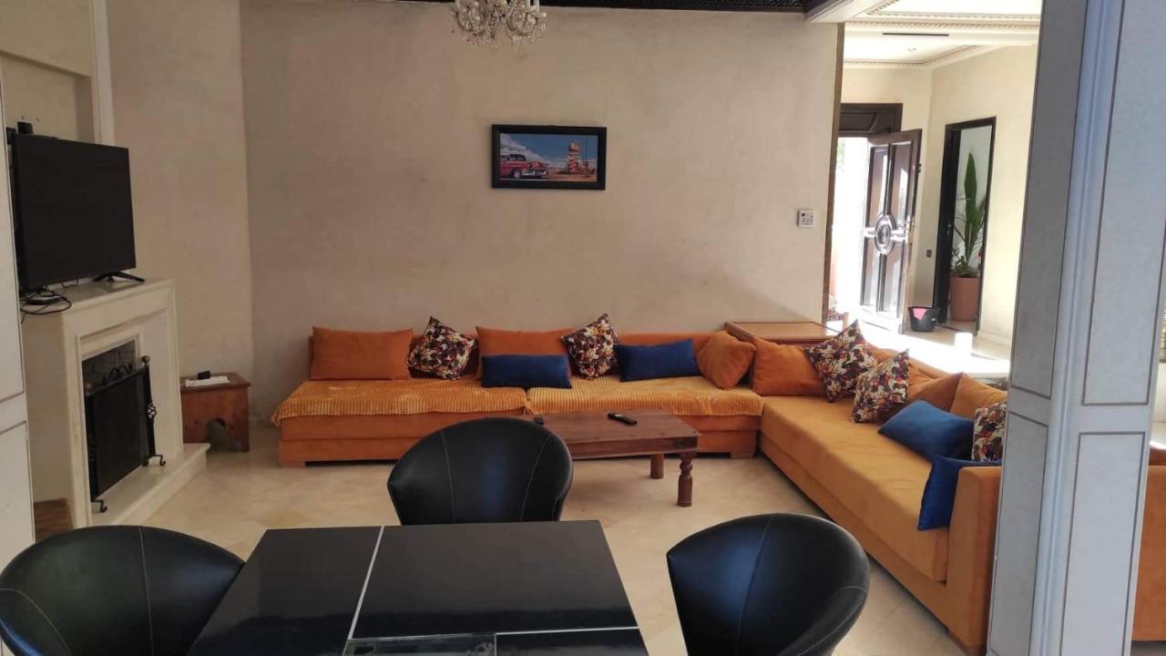 Sublime Prive 5 Doubles Avec Salle De Bain Et 2 Grand Salon Villa *