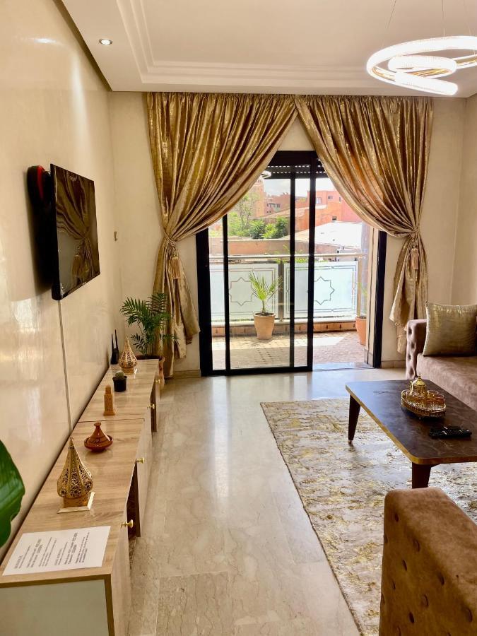 Apartment Golden House *
