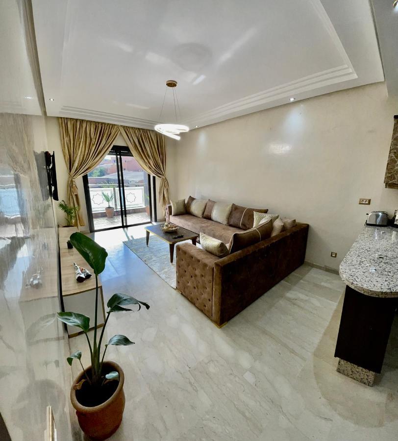 Golden House Apartment