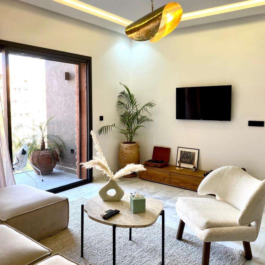 Apartamento Rooftop Pool, Bright & Cozy In City Center Marrakesh