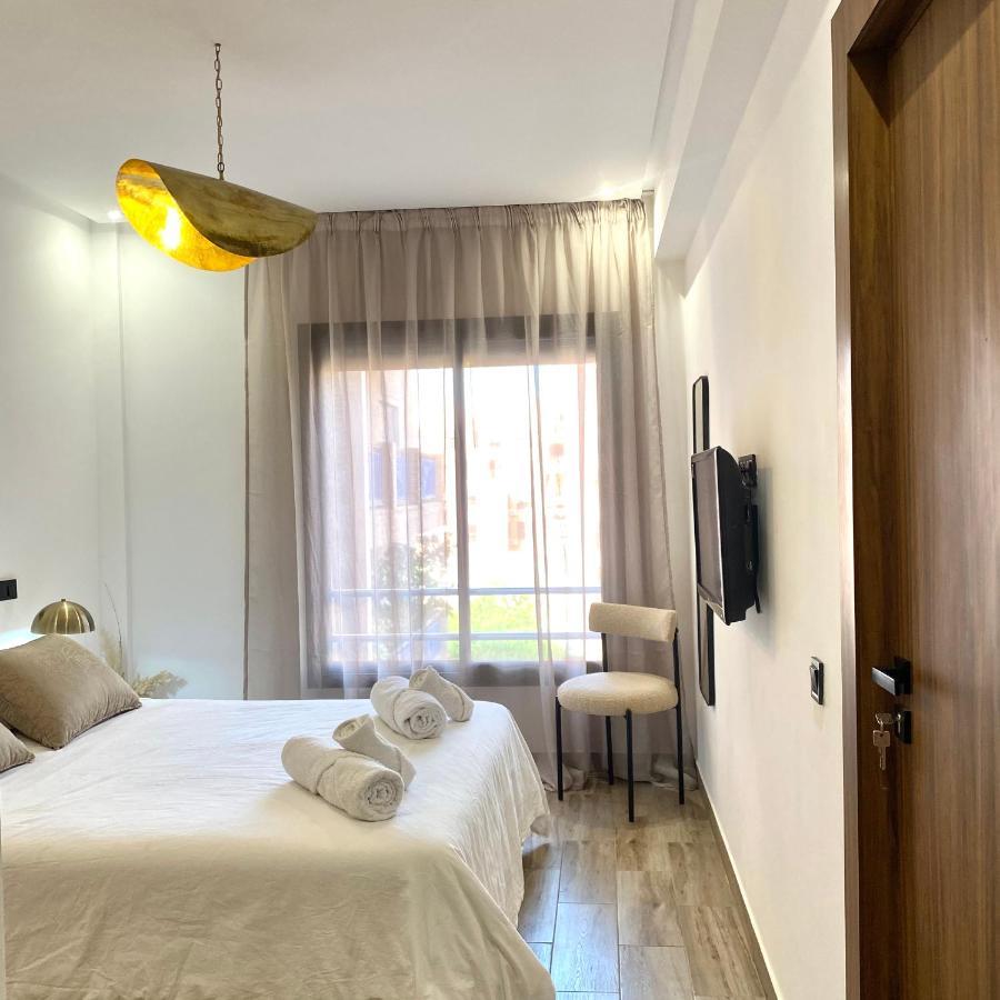 Rooftop Pool, Bright & Cozy In City Center Apartamento Marrakesh