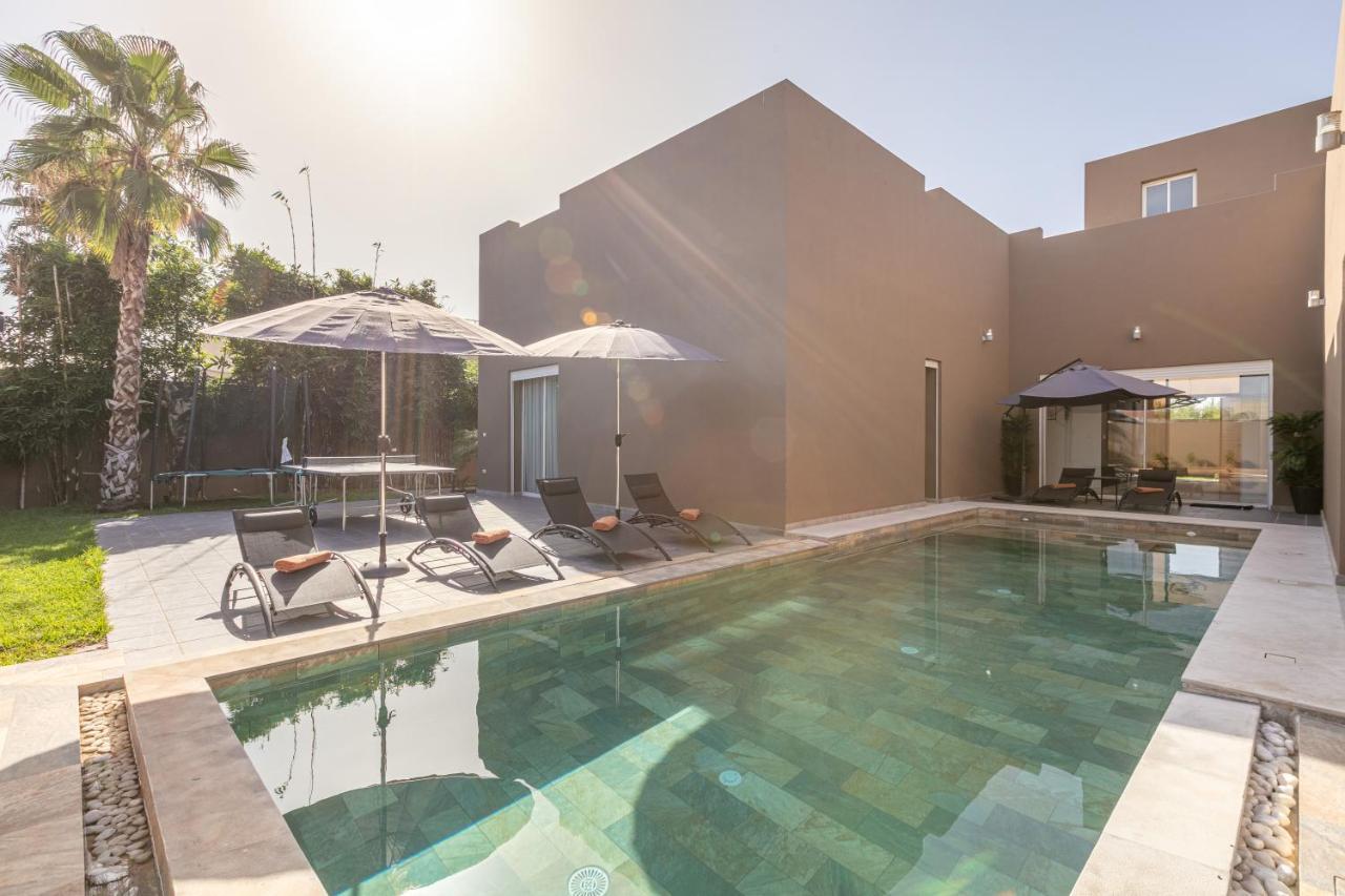 Mima, Lux, Billard, Jeux, Cuisiniere , Piscine Chauffee, Villa