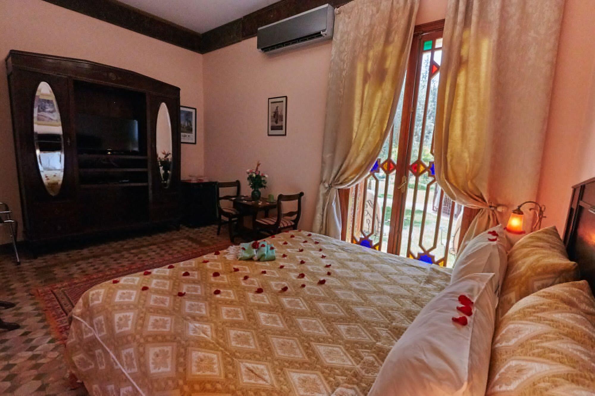 Guest house Dar Ayniwen Garden & Bird Zoo Marrakesh