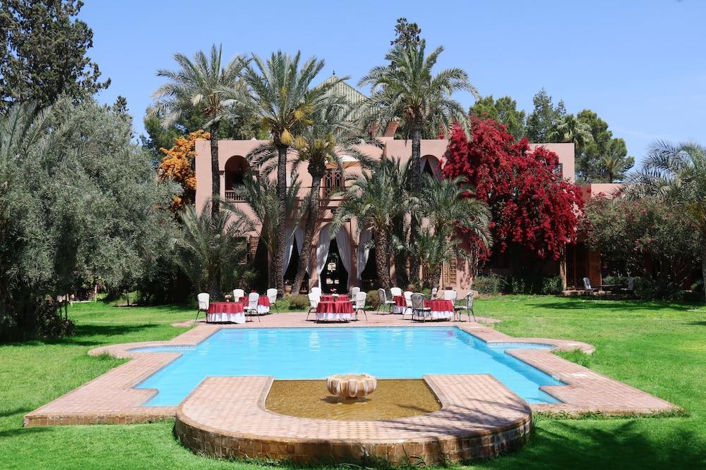 Dar Ayniwen Garden & Bird Zoo Marrakesh
