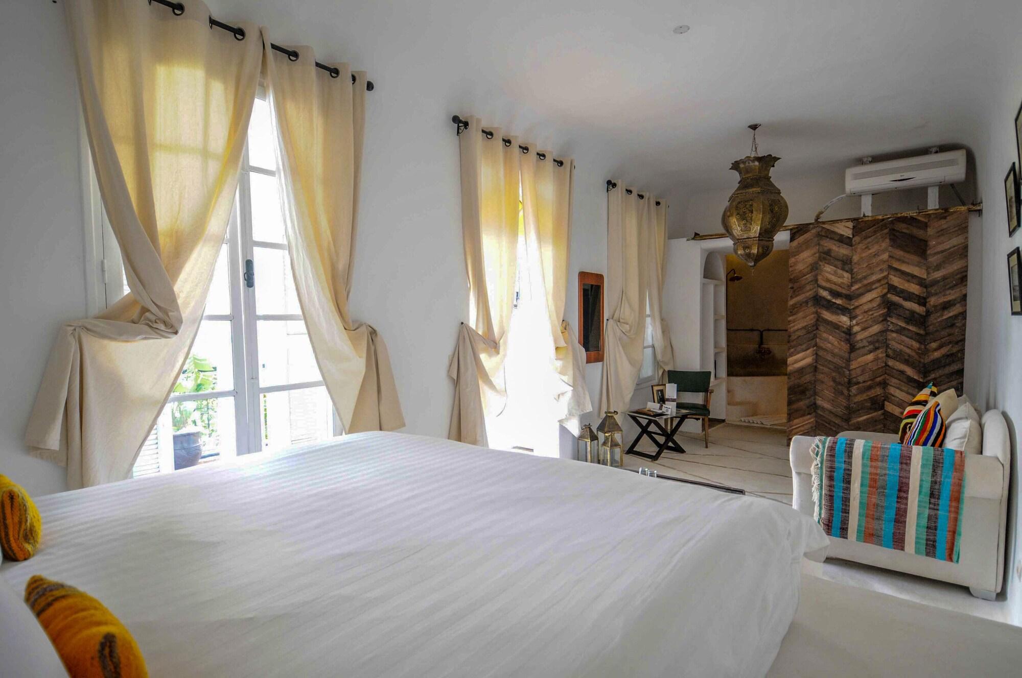 Almeria & 4* Marrakesh