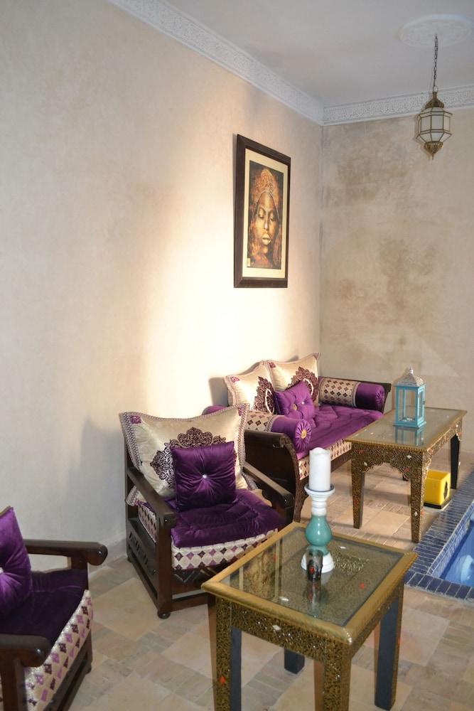 Bayti Riad 3*