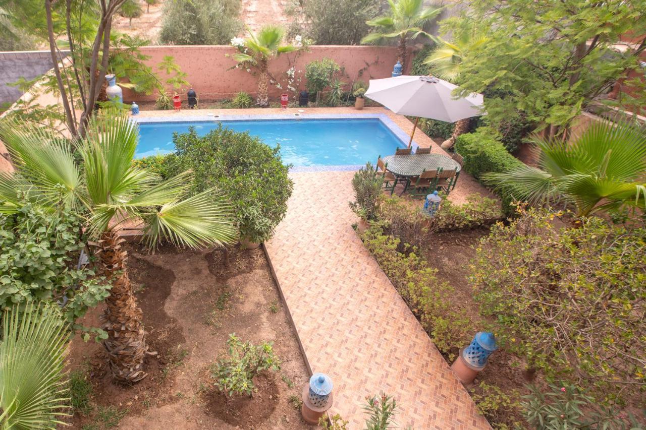 En Pleine Campagne Avec Vue Sur L'atlas Marrakesh