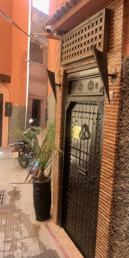 Riad Le Roy's *
