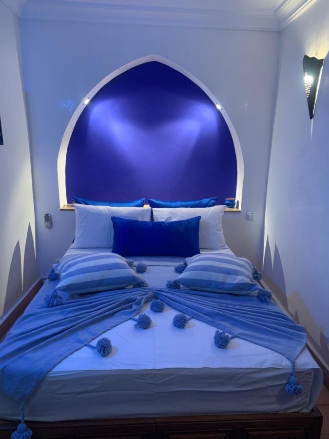 Riad Le Roy's *