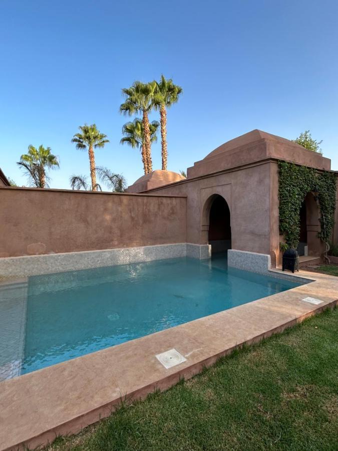 L.c Villa *
