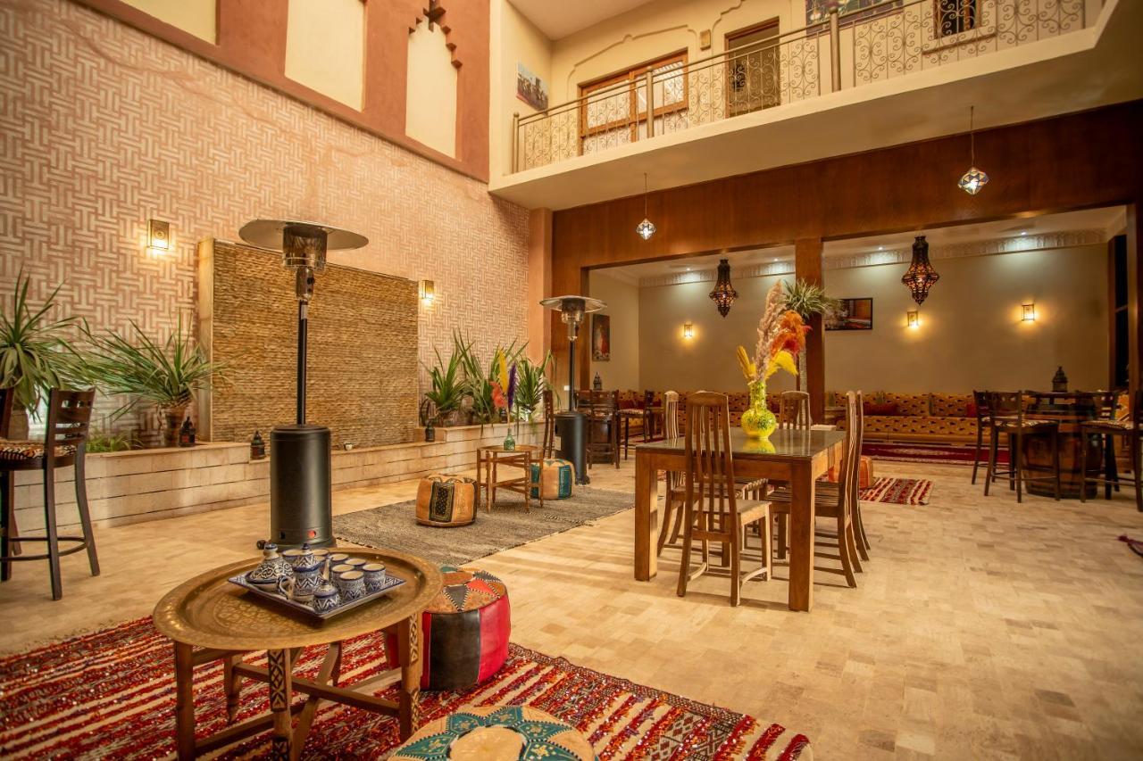 Azia Riad