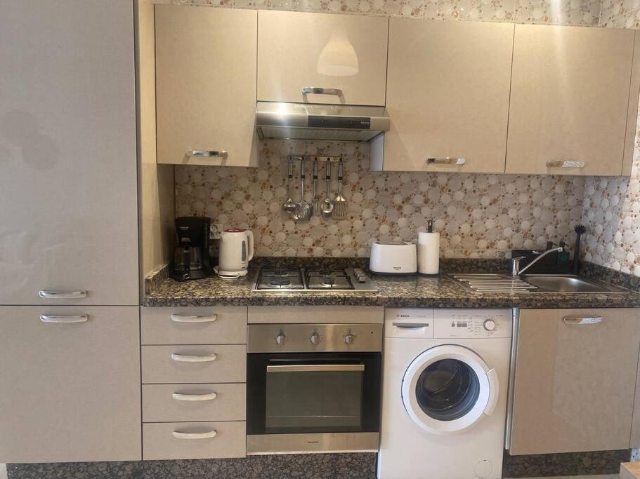 Appartement Bel Wifi Balcon Et Parking Marrakech Centre *