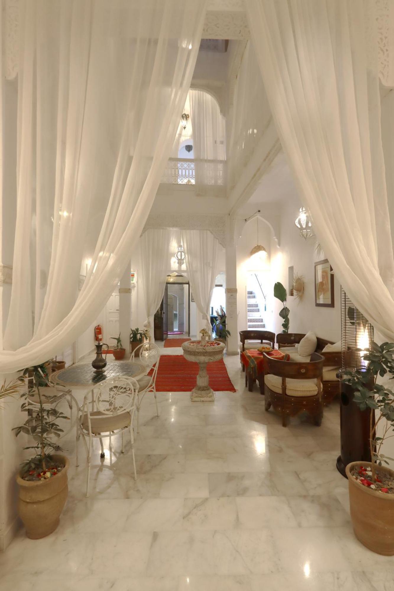 Riad Morocco Sky 3*