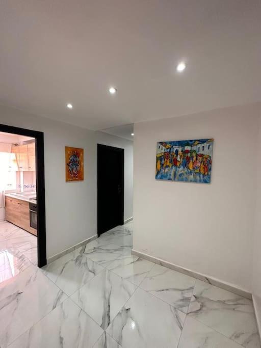 Apartment Avec Piscine 2chambres Au Coeur De Gueliz Marrakesh