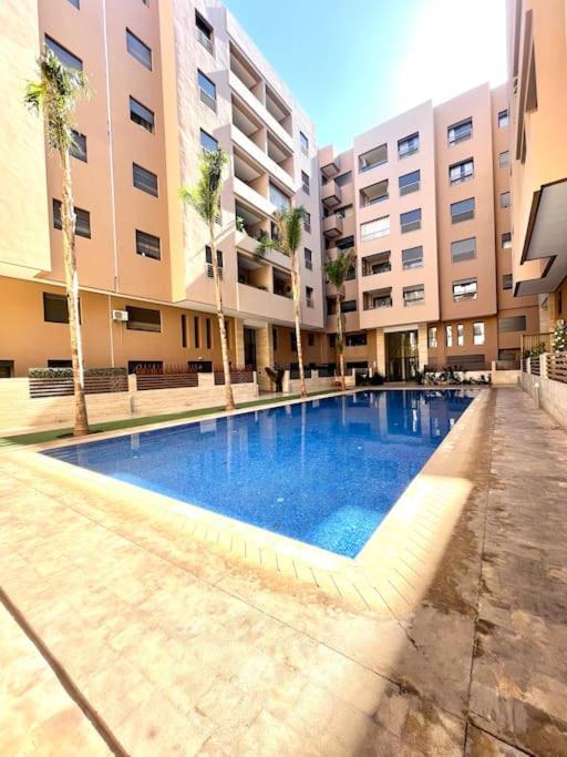 Apartment Menara Garden Pool *