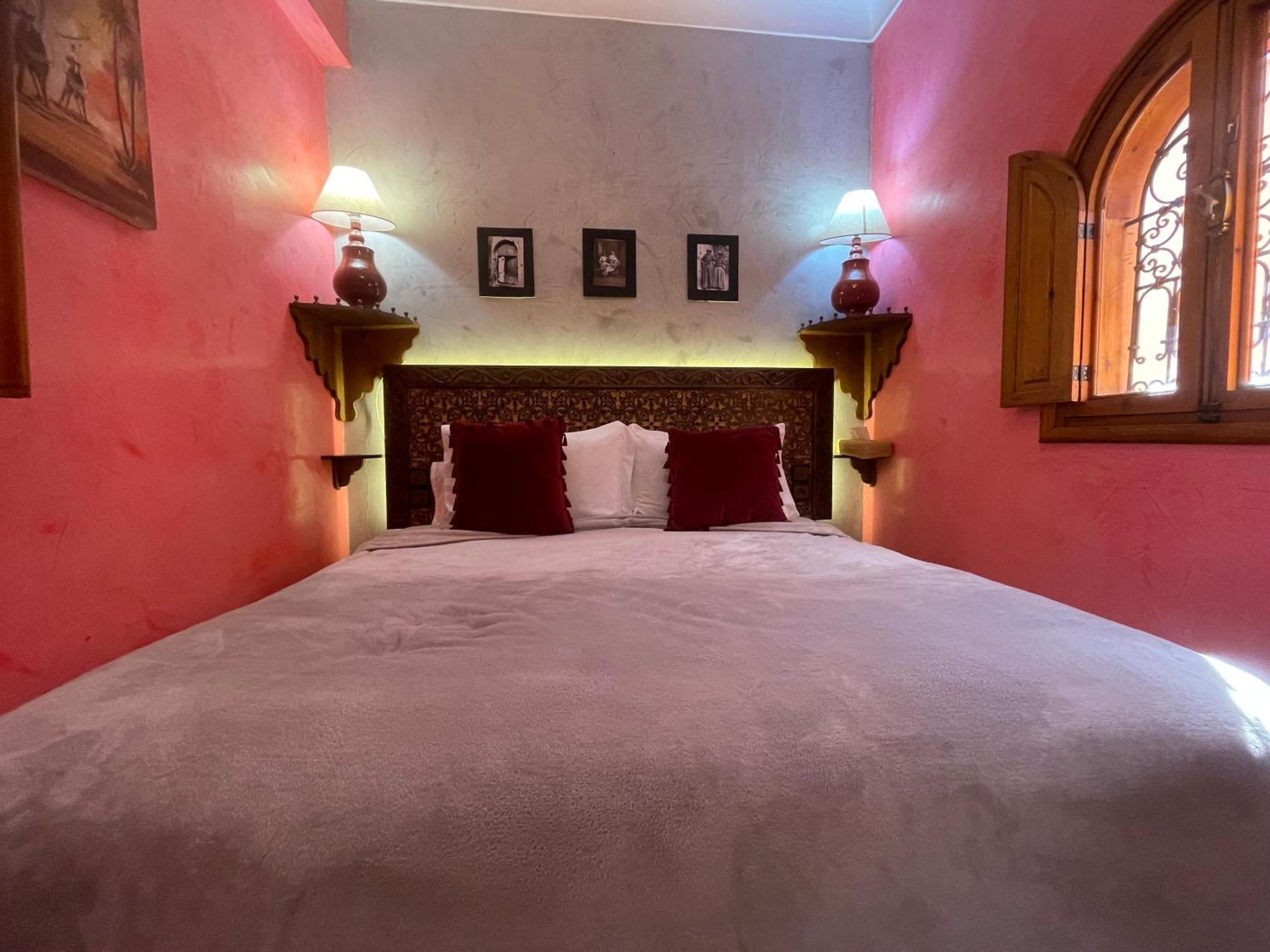 Riad Ouhmidi *