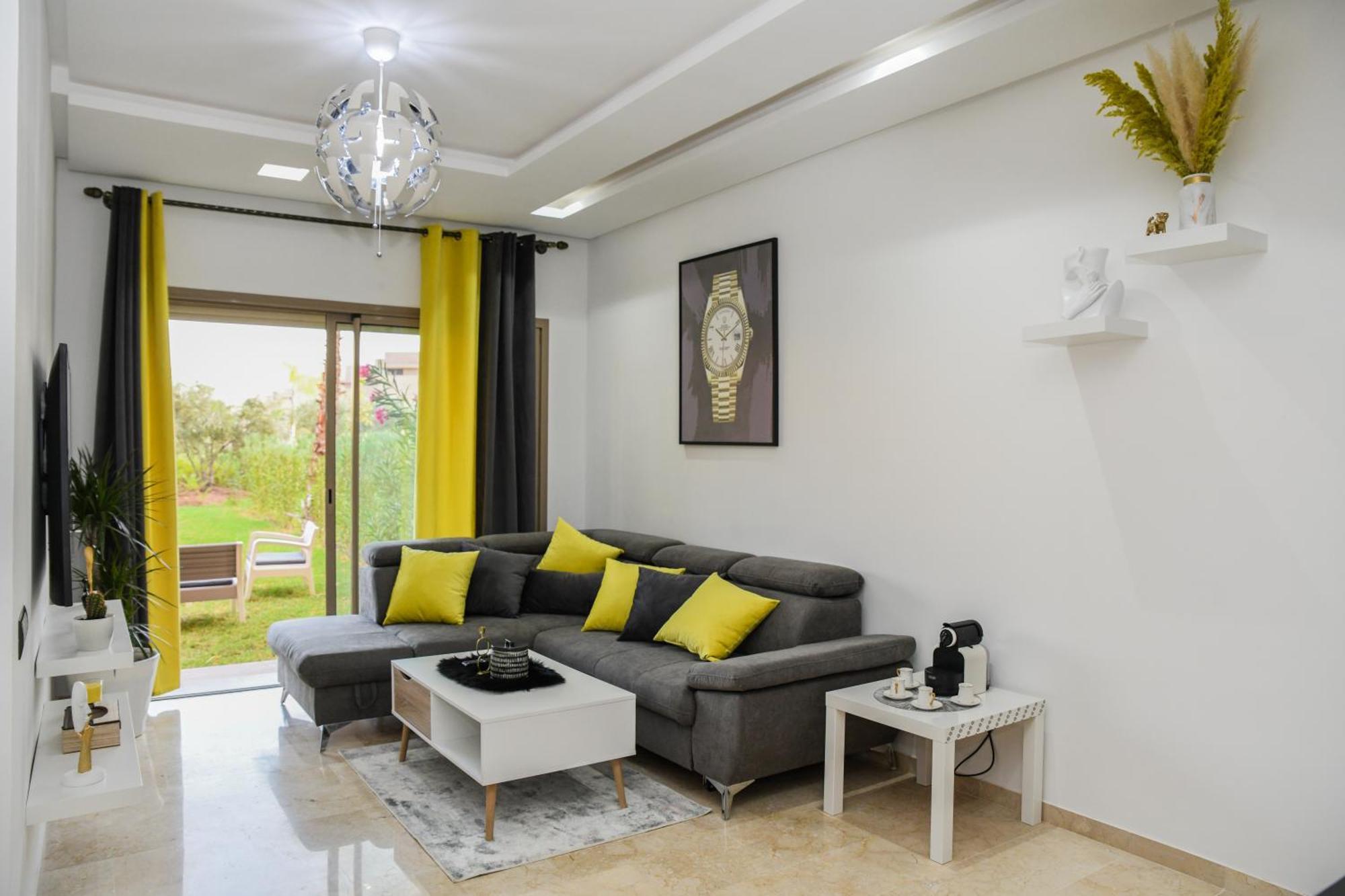 Luxury Prestigia Apartment *