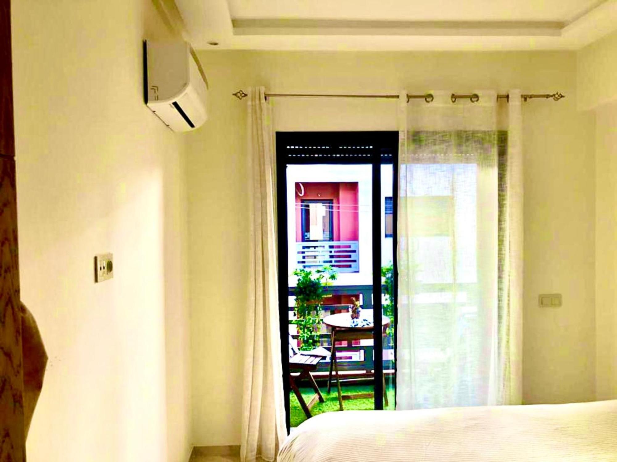 Luxurious King Bed W/pool. Well Centered. Apartamento
