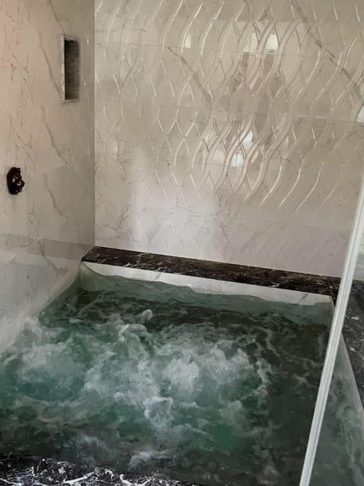 Villa Splendide De Luxe Privatisee Avec Cuisiniere - Piscine Chauffee - Jacuzzi & Hammam