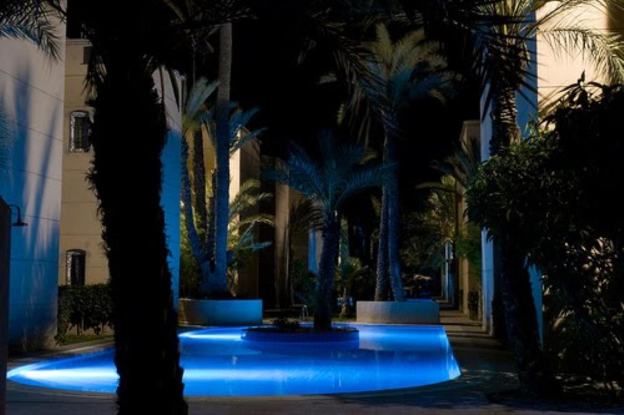 With Outdoor Swimming Pools