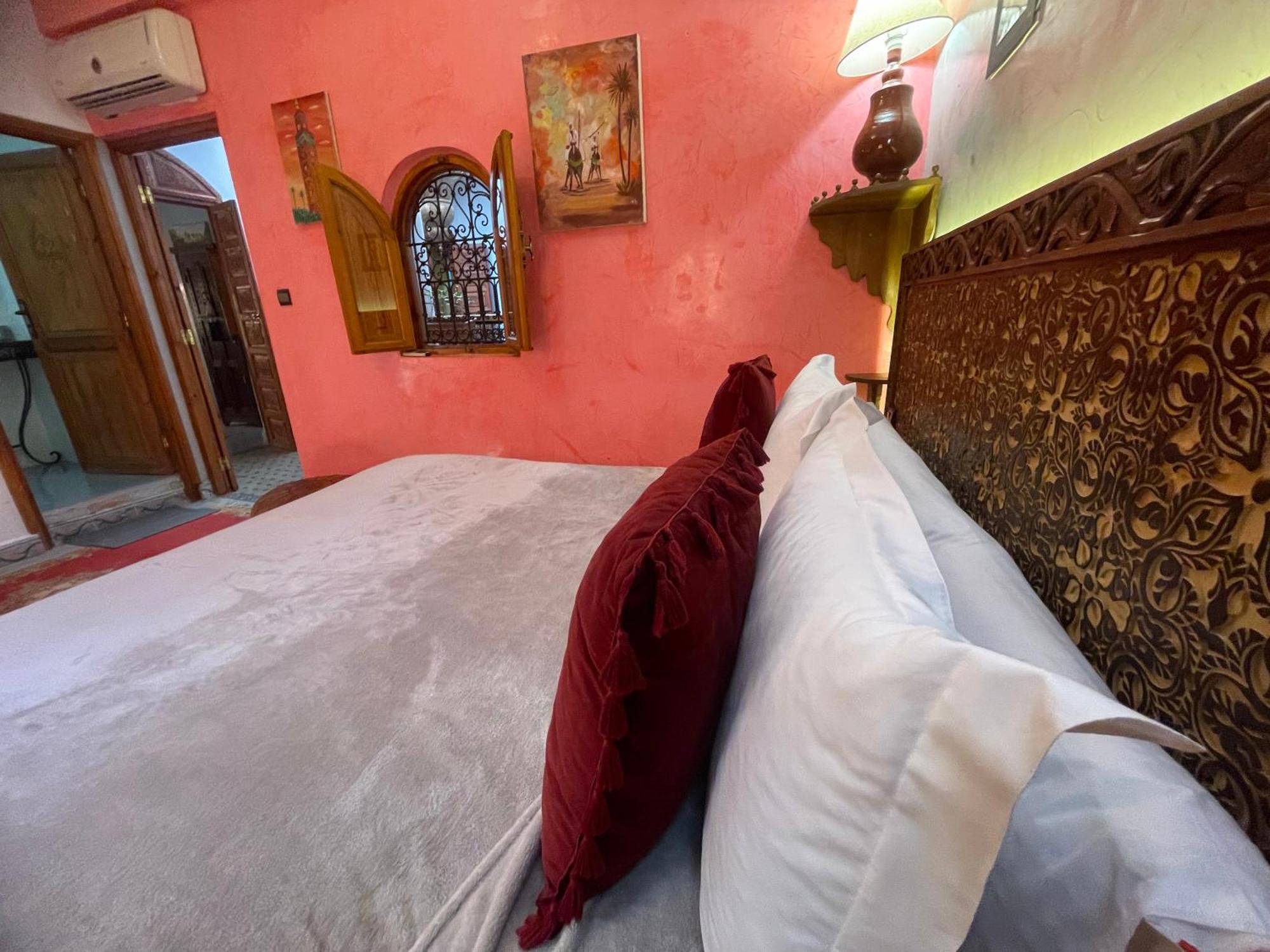 Riad Ouhmidi *