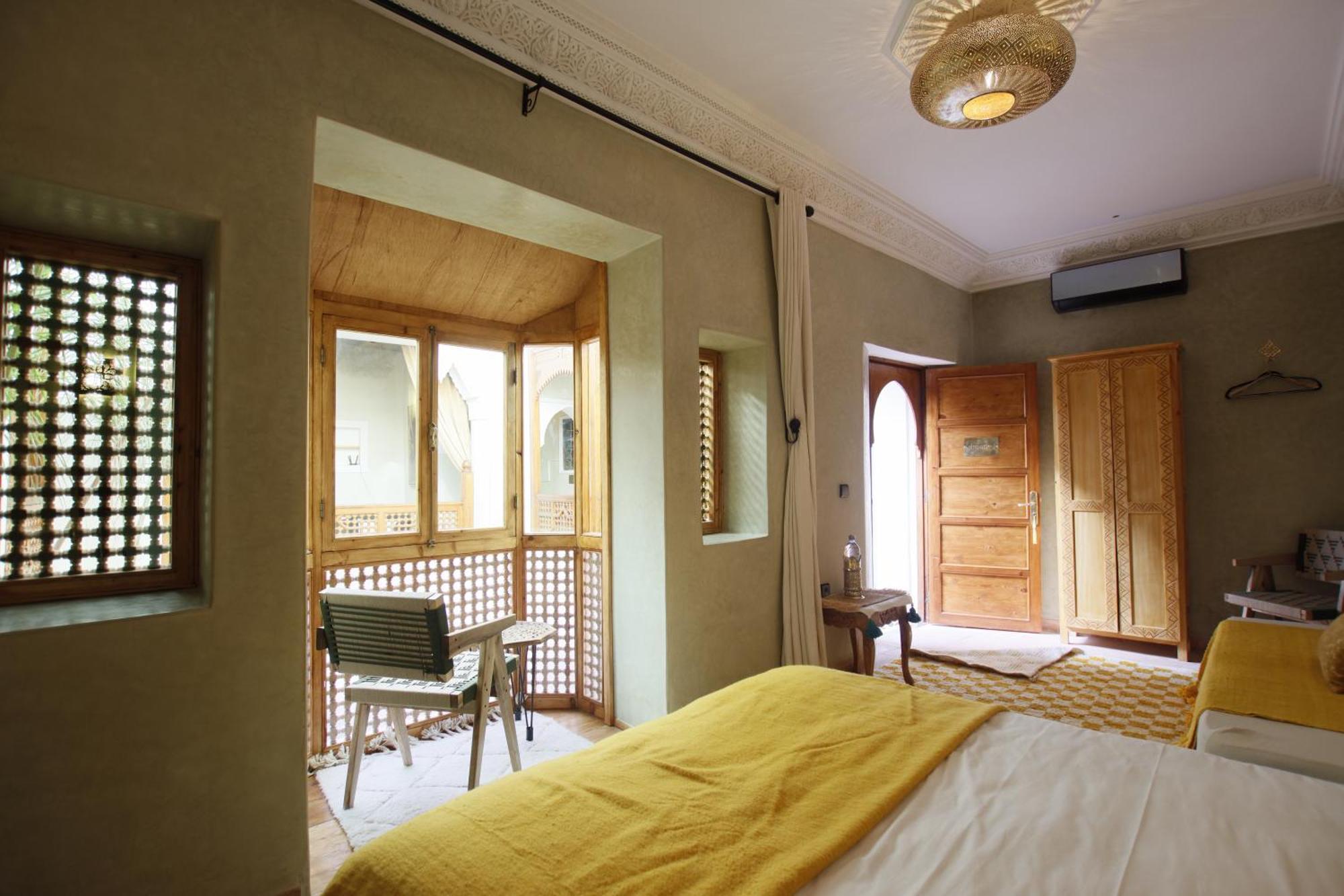 Chez Henriette Guest house *