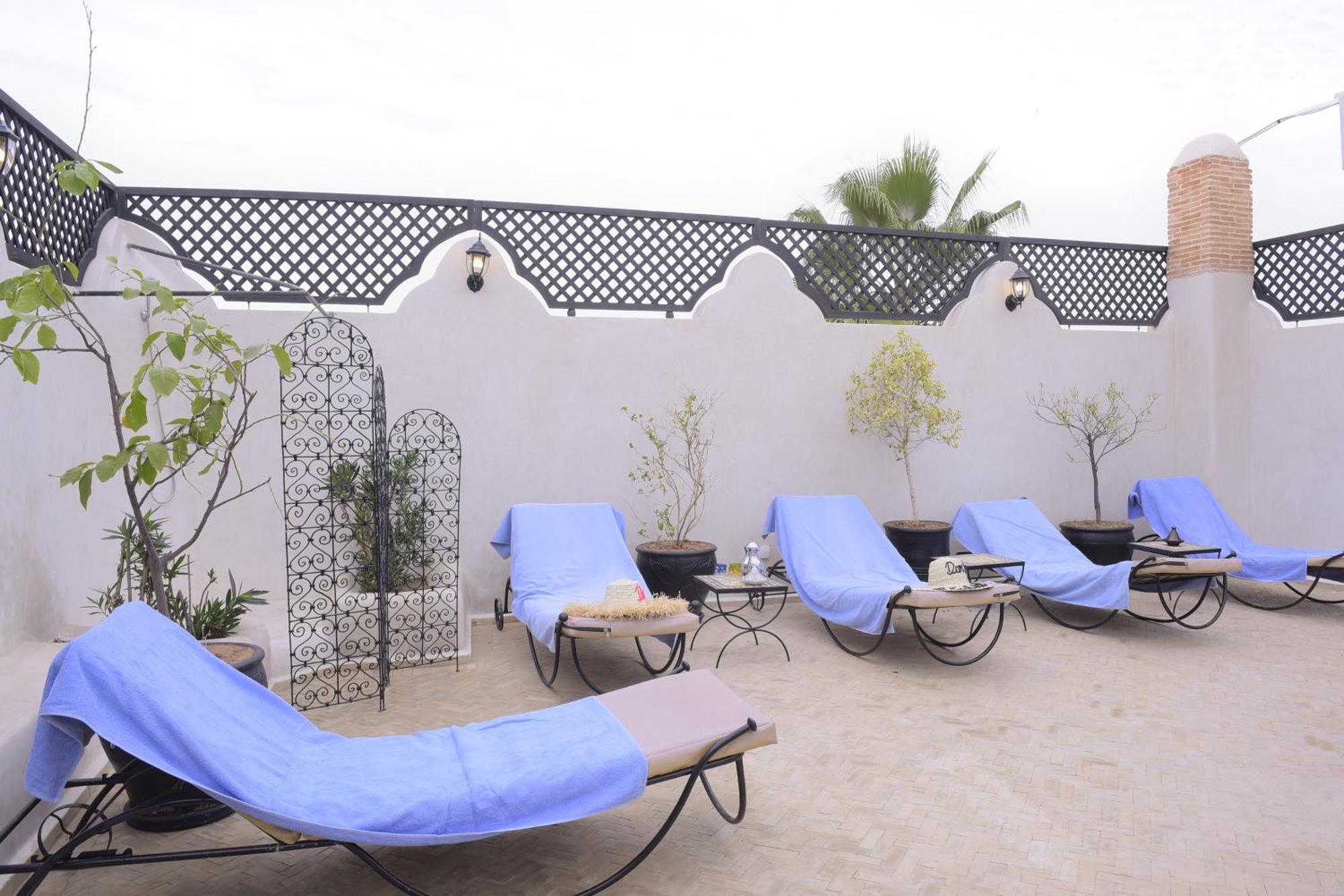 Kasbah De Jade: Luxury With Heated Pool And Jacuzzi Guest house