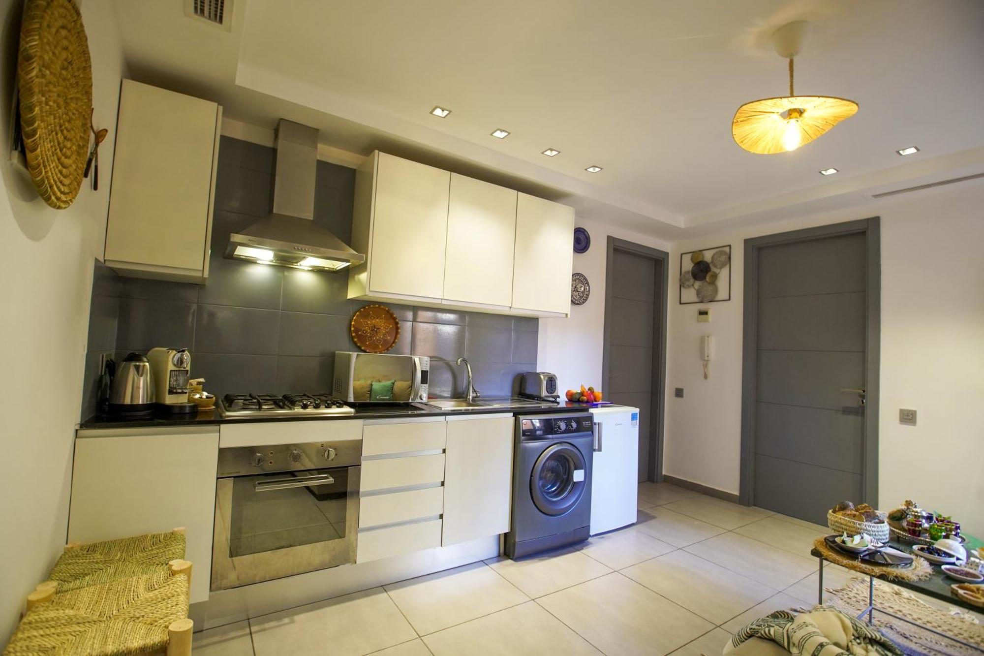 Lovely 2-bedroom With Ac-netflix-nespreso Apartment