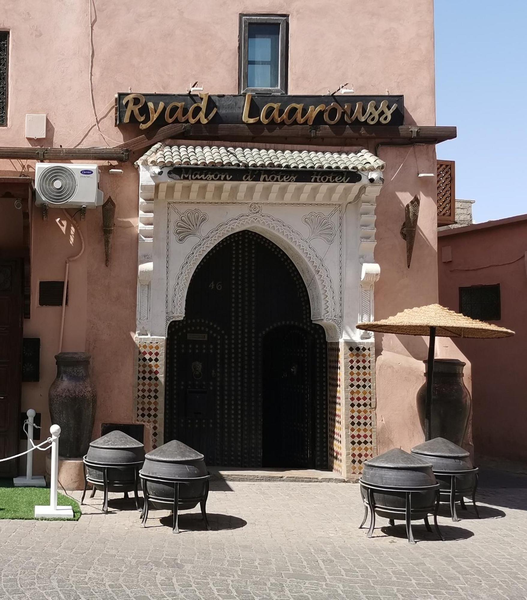 Bed & Breakfast Laarouss 2*