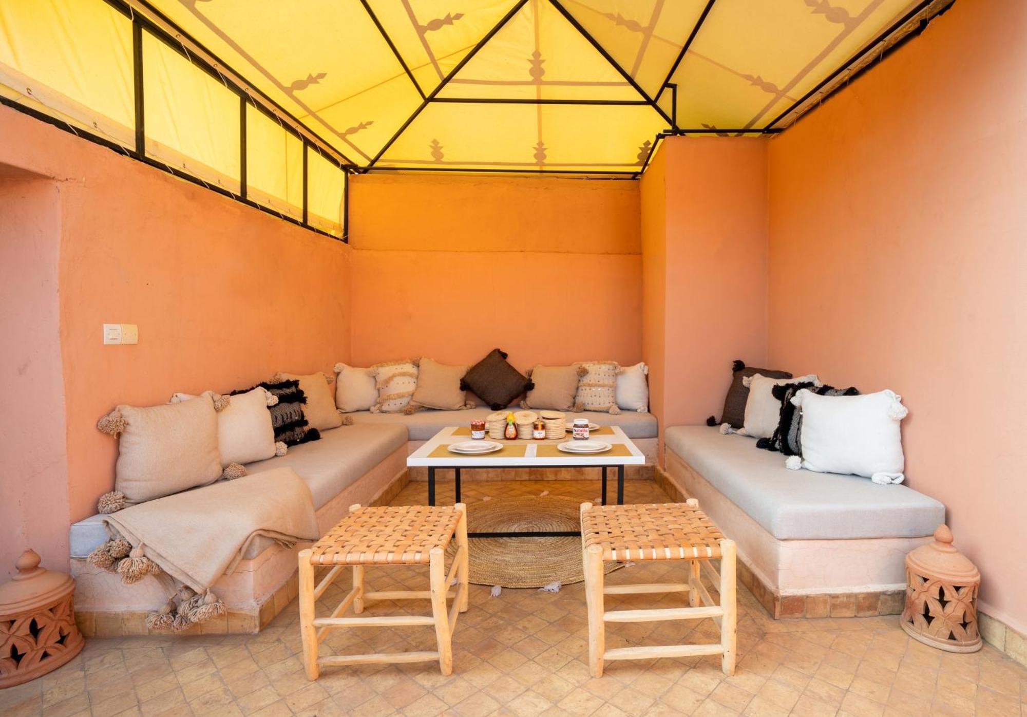 Prive Dar L'etoile - Jacuzzi Piscine & Petit Dej Inclus Holiday home