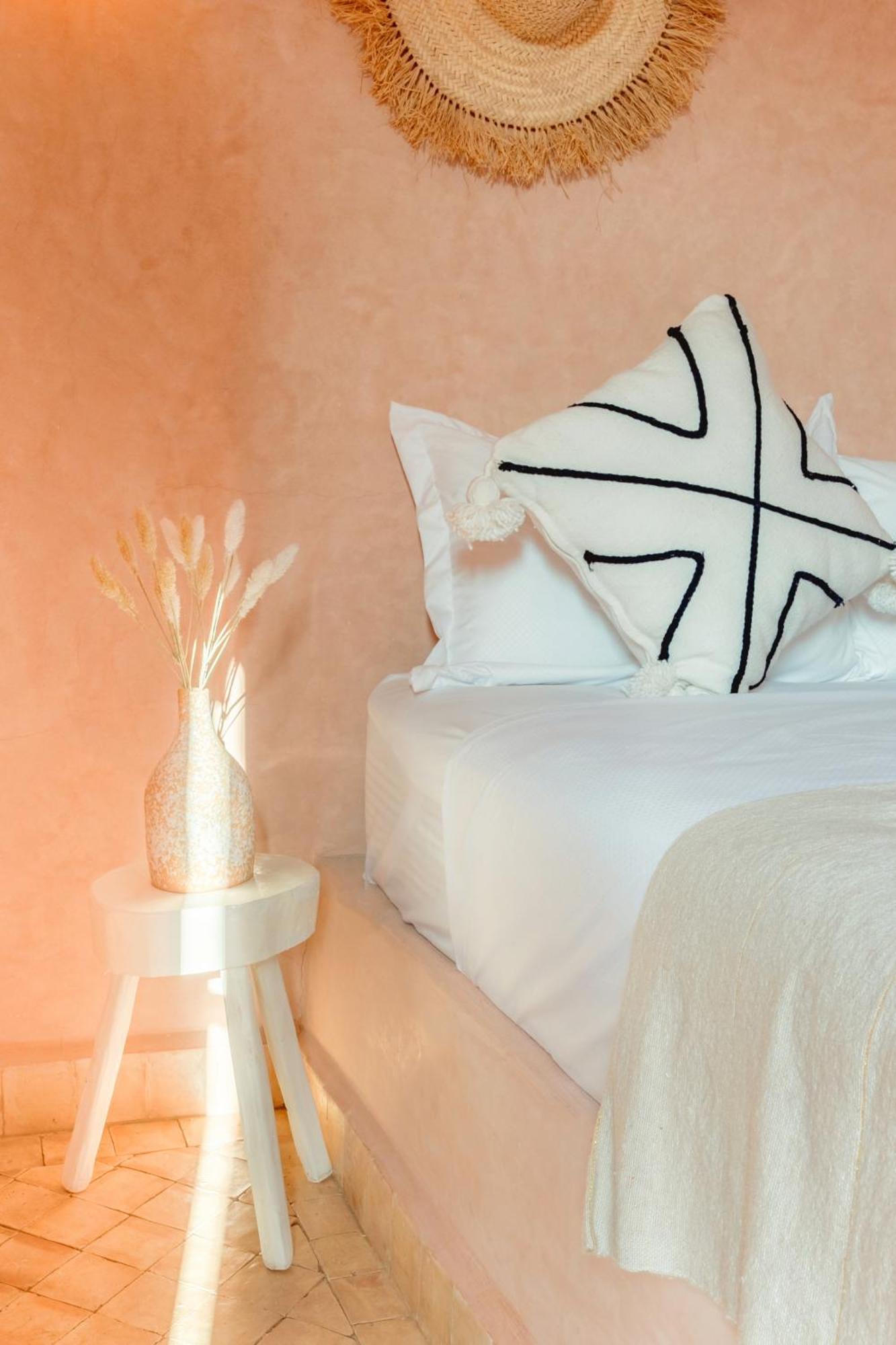 Prive Dar L'etoile - Jacuzzi Piscine & Petit Dej Inclus * Marrakesh