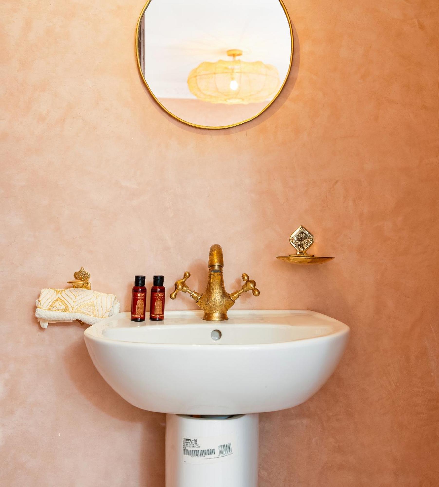 Prive Dar L'etoile - Jacuzzi Piscine & Petit Dej Inclus * Marrakesh