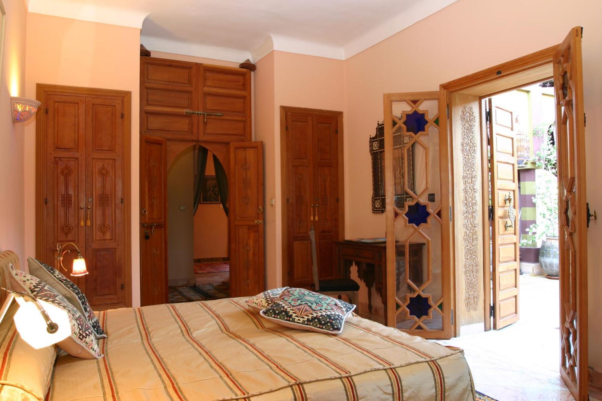 Guest house Dar Ayniwen Garden & Bird Zoo