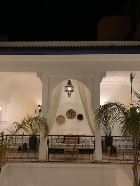 Sin Riad 3*