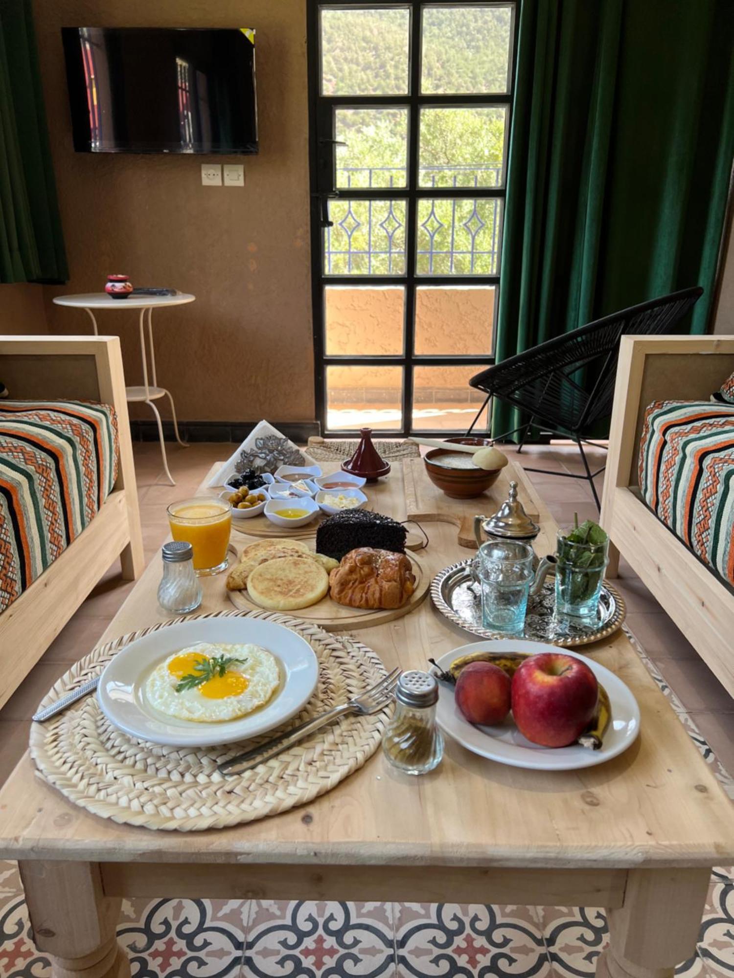 Tazart Apartment