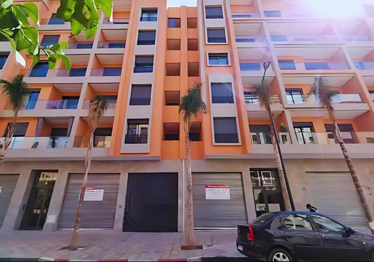 2 Ch Apartment