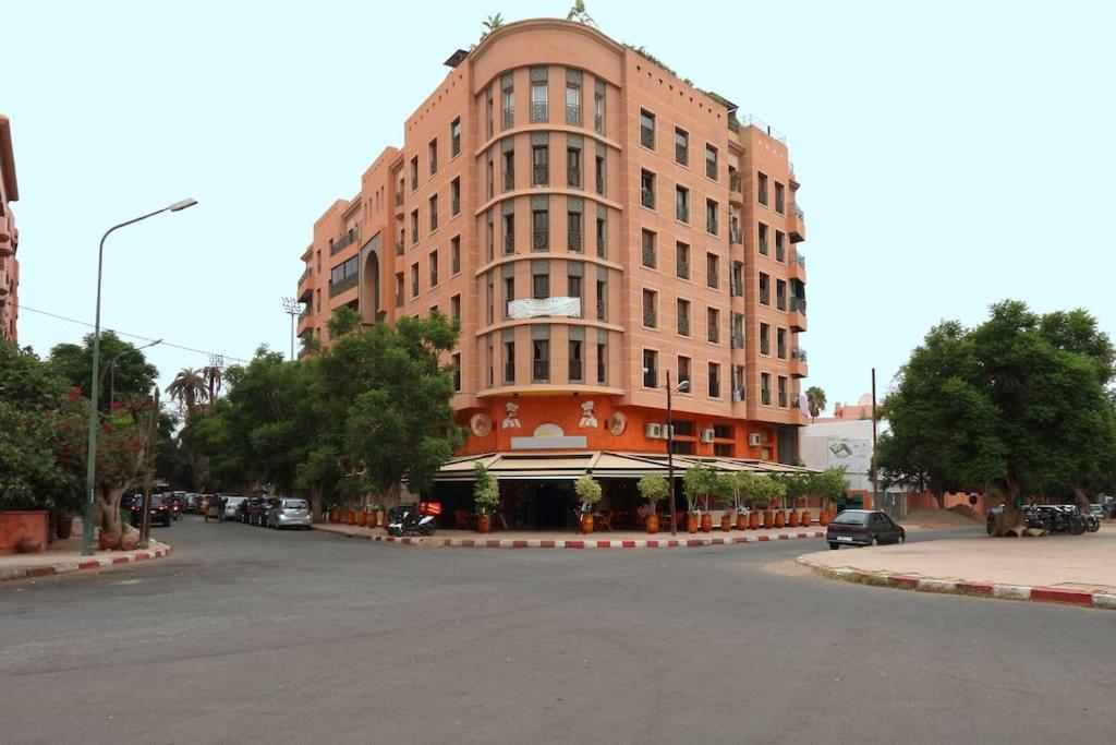 Typical Large Appt In Gueliz With View Apartamento