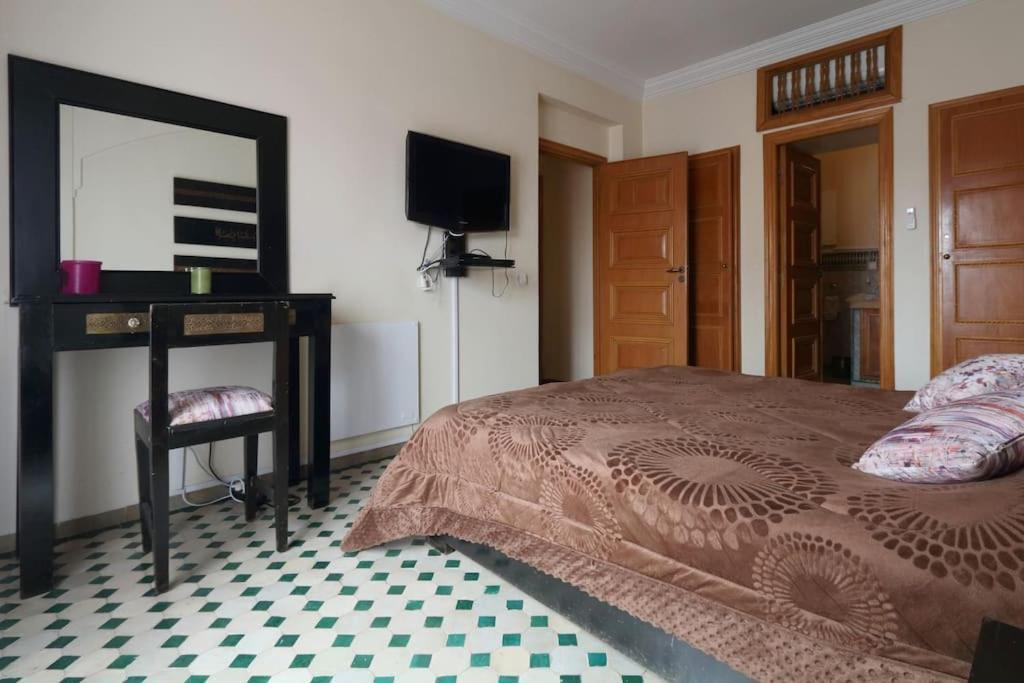 Typical Large Appt In Gueliz With View Apartamento