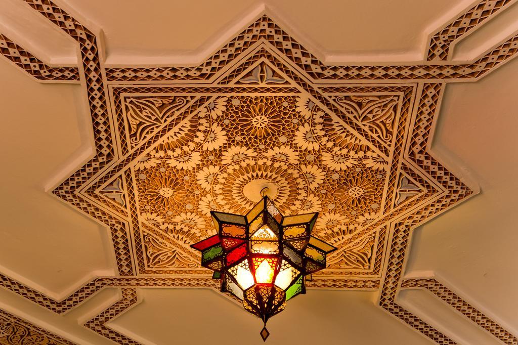 Signature Riad
