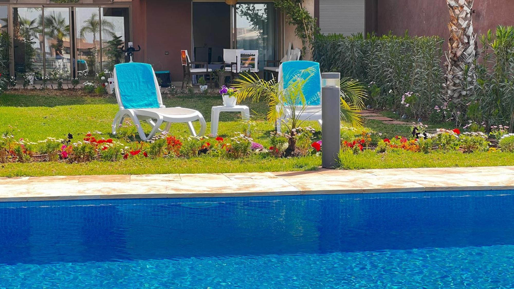 De Luxe Avec Jardin Vue Sur La Piscine Golf Securise 24h Sur 24 A 5 Minutes De L Aeroport Apartamento