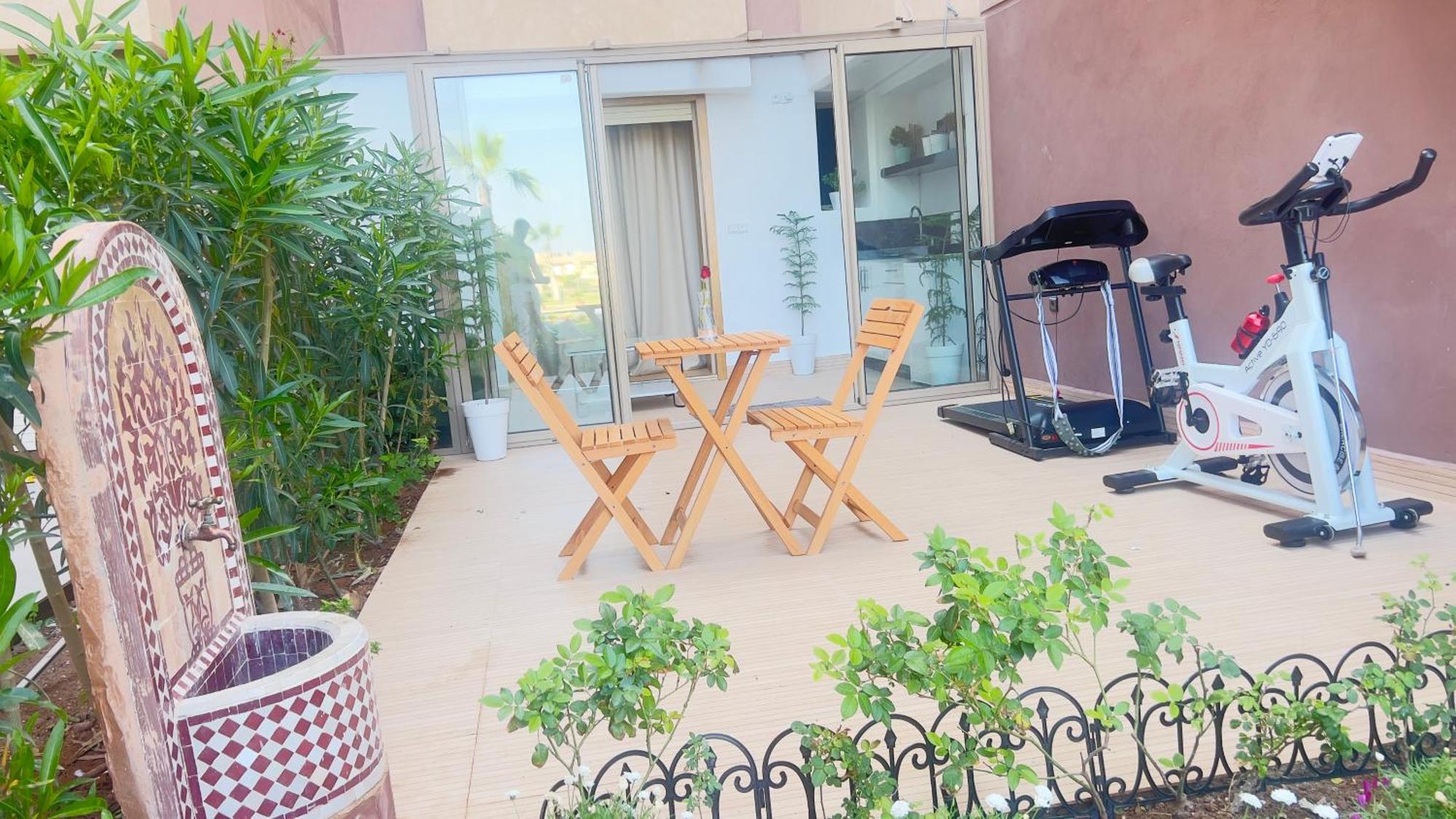 De Luxe Avec Jardin Vue Sur La Piscine Golf Securise 24h Sur 24 A 5 Minutes De L Aeroport Apartamento